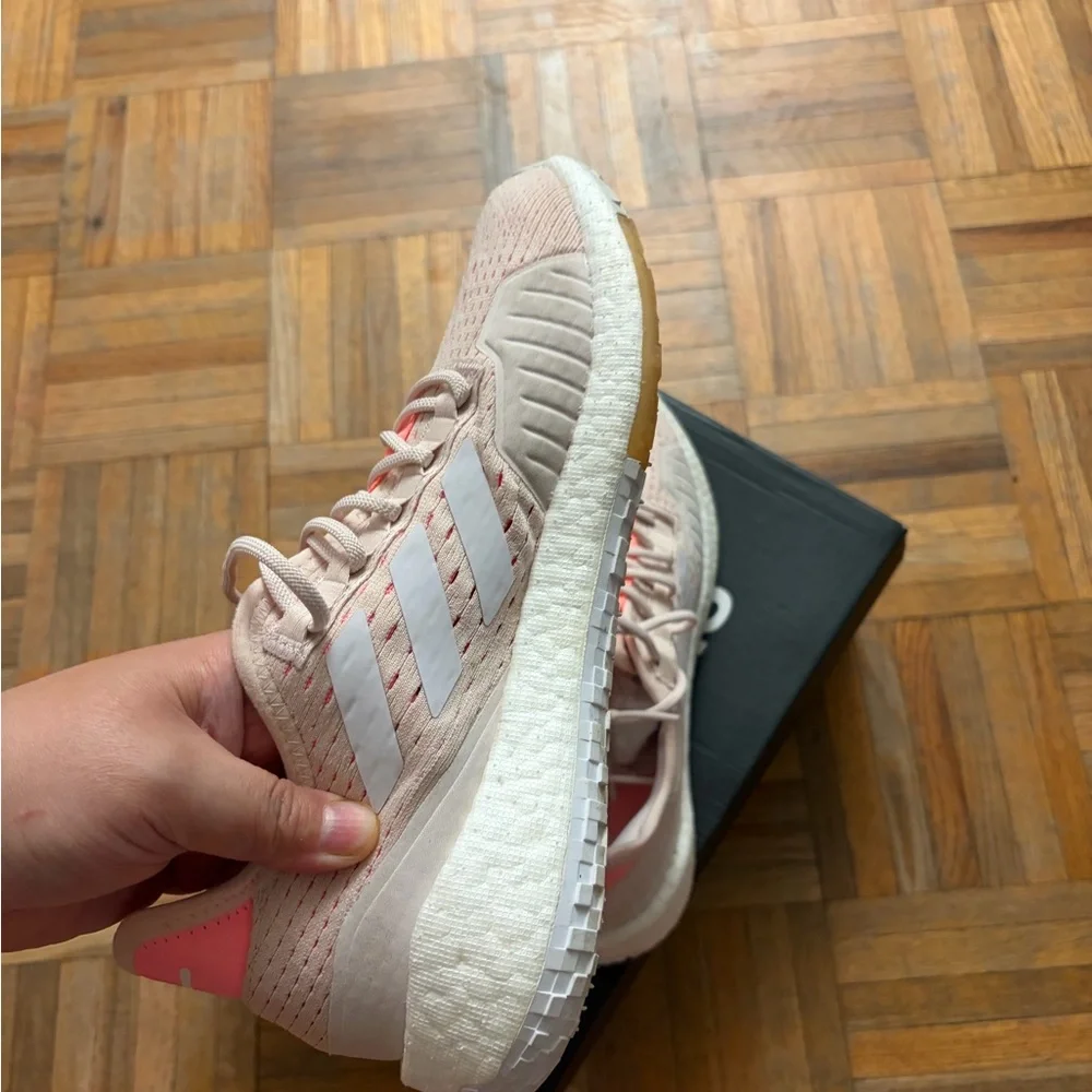 adidas 95% new